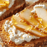Toast with ricotta and fruit - Meli